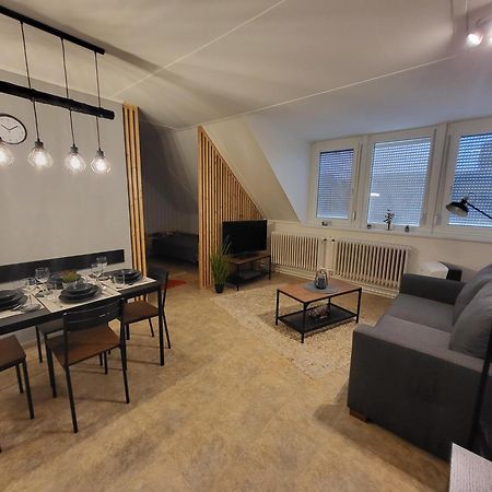 Bohemi Apartman Mosonmagyaróvár المظهر الخارجي الصورة