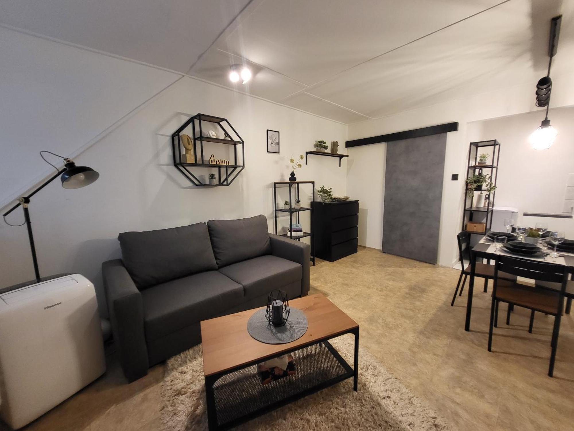 Bohemi Apartman Mosonmagyaróvár المظهر الخارجي الصورة